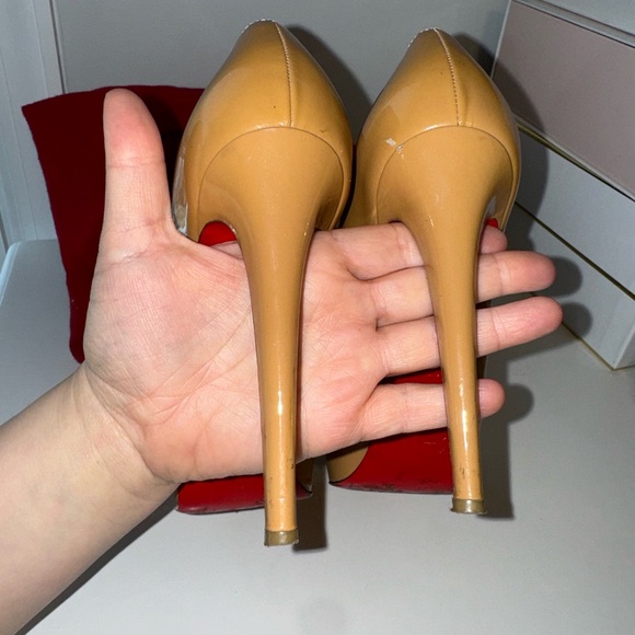 Christian Louboutin Nude Patent Platform Pumps with Red Soles - Picture 10 of 15